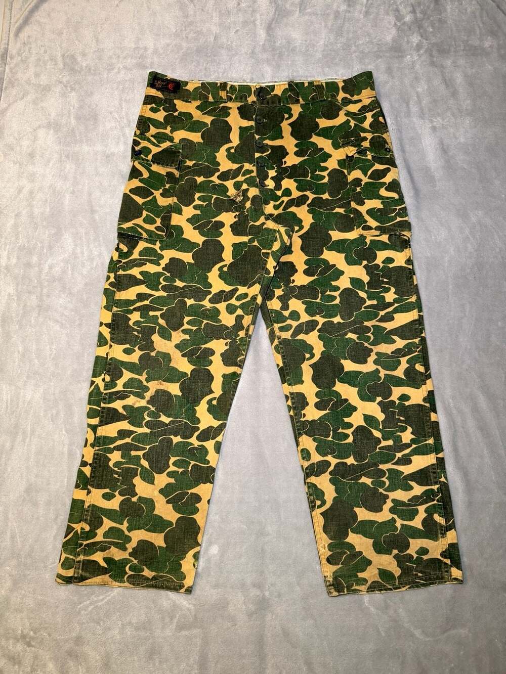 Vintage Bullseye Bill Duck Camo Hunting Pants Button Fly Men’s 41” Repairs 1970s